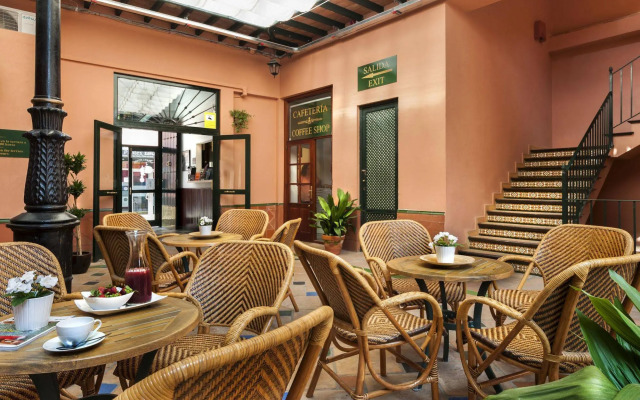 Patio De La Cartuja