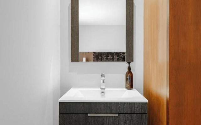 Urban Getaway Trendy Polanco Home Office