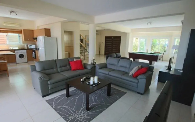 Nireas Seafront Villa