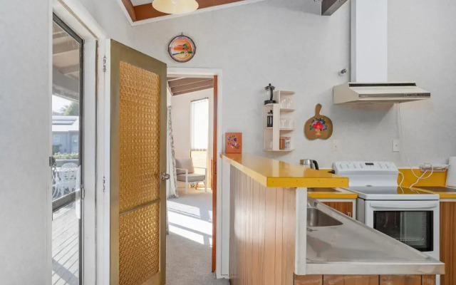 The Jandal House - Whitianga Holiday Home