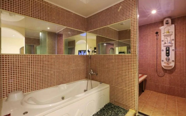 Film 37.2 Hotel