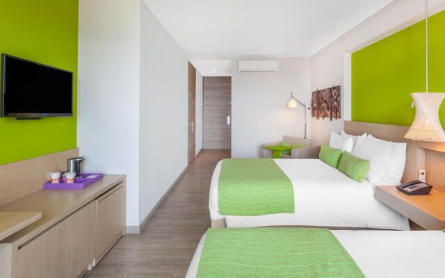 Tryp by Wyndham Bucaramanga Cabecera