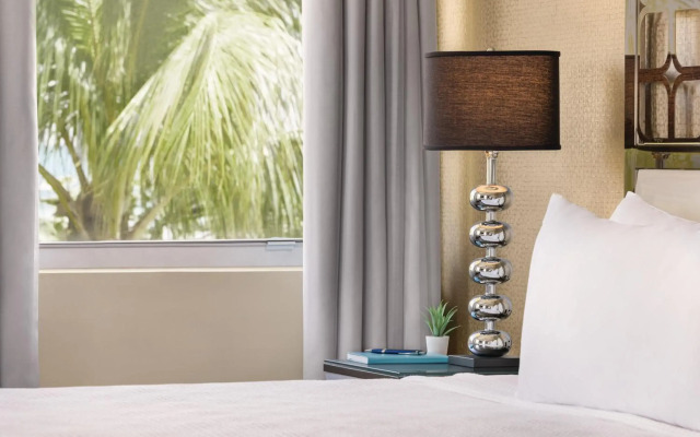 Waldorf Towers South Beach