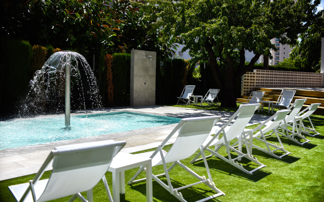 Apartamentos La Era Park