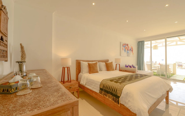 Meno Mojo Beach Resort