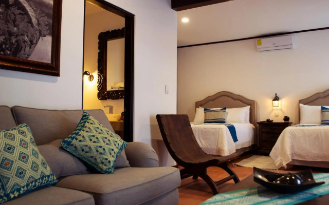 Casa de Adobe Gallery & Luxury Boutique