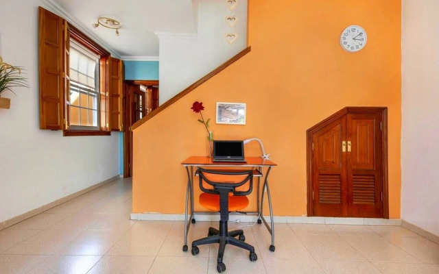 Remarkable 2-bed House in Arona