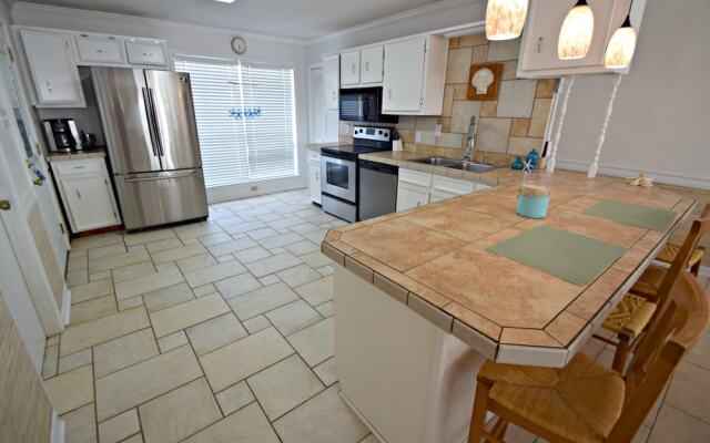 Lagoon Lanai 4 Bedroom Home