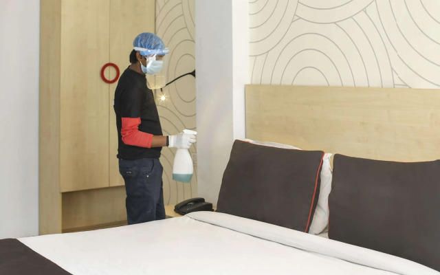 Oyo 79847 Collection O Hotel LS