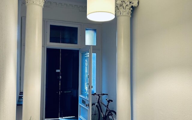 Beautiful one bed Apartment in Glasgow West End