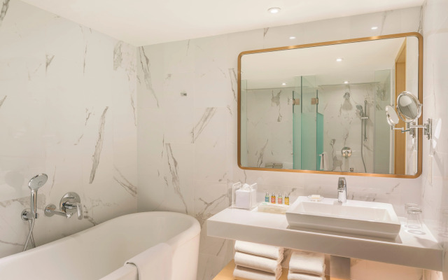 Holiday Inn Golden Mile Hong Kong by IHG