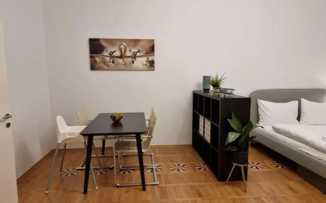 Sissi Royal Suite - Inner City 4 bedroom apartment