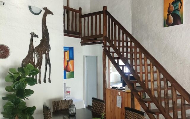 libra lodge