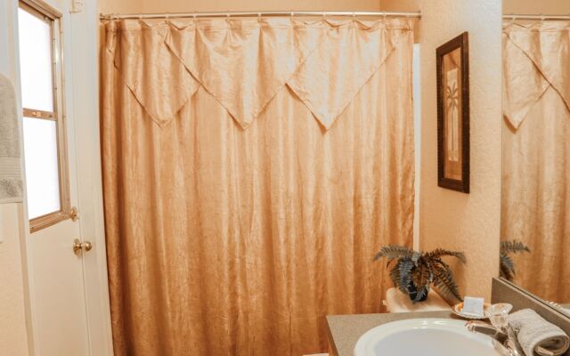 Clermont Pool Homes by RMG - Clear Creek