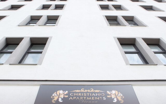 Christiano Apartments