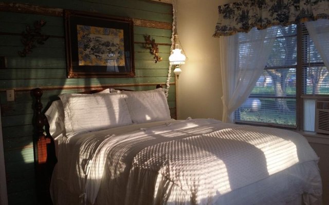 The Hoffmann Vacation Rental Bed & Breakfast