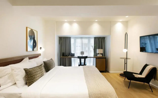 Noa Hotel