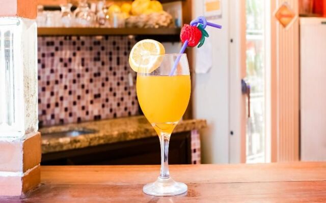 Oyo 131 Girassol Carioca