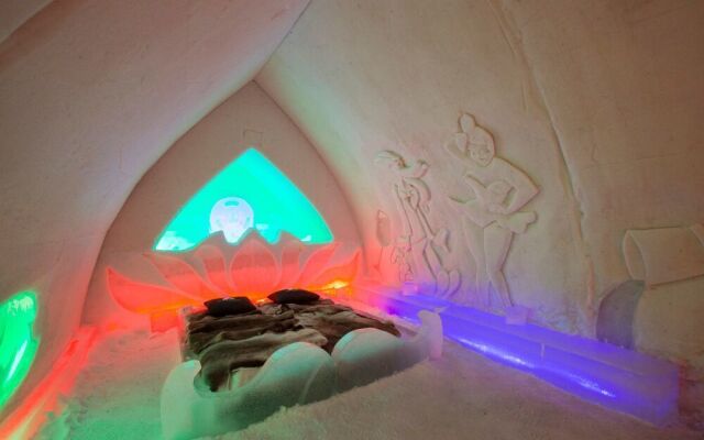 Arctic SnowHotel & Glass Igloos