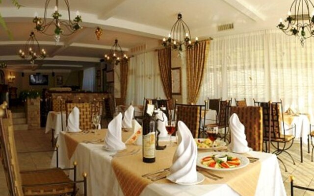 Tavria Hotel