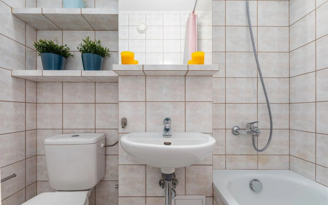 Apartaments Solec 79 by Renters