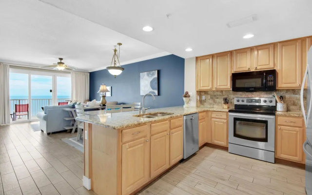 Grandview East 1204