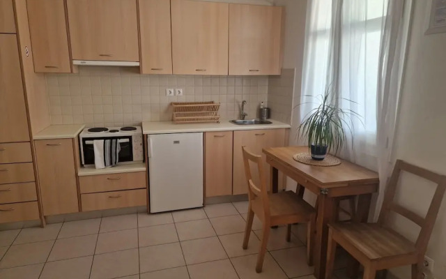 Karaoulanis apartments