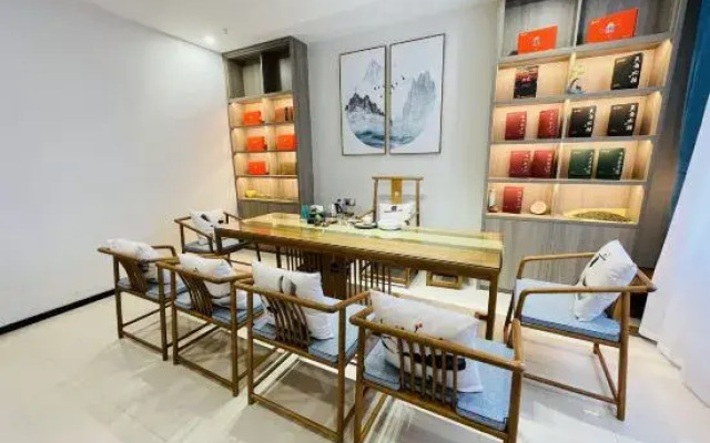 Longyan Wuping Zijin Hotel