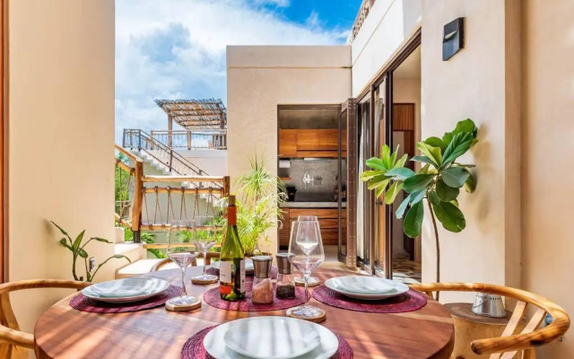 @villa.akbal- 2bd rooftop w/ open dinning room