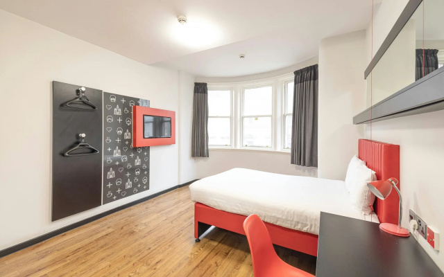 Tune Hotel Liverpool - Image 7