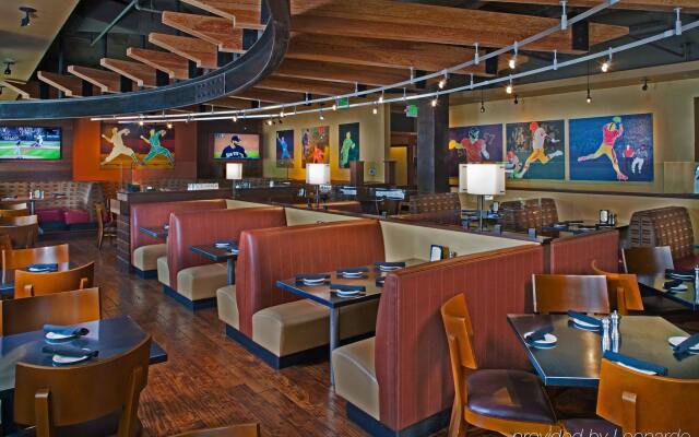 Silver Cloud Hotel - Seattle Stadium