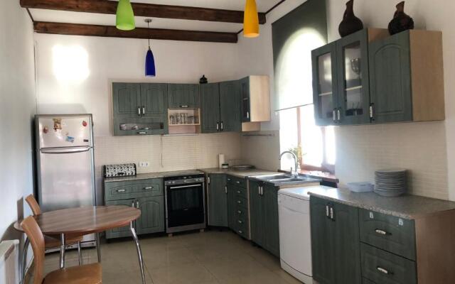 Laguna Villa - Pool, Sauna, Events - at Bazaleti Lake