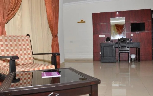 Hotel Varsha International