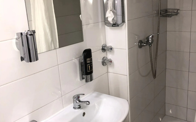 Hotel Moji