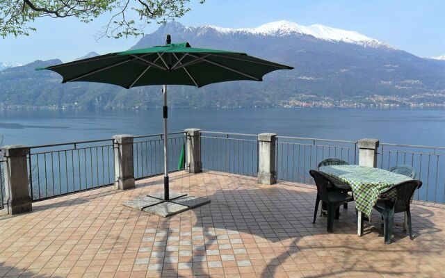 Case Grande Lago Varenna