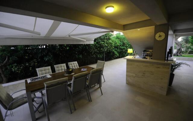 Villa Ropus