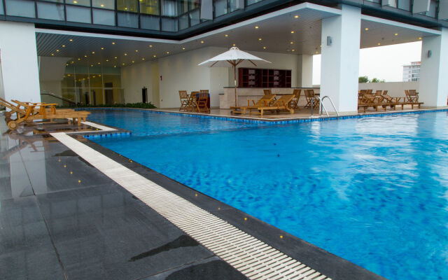 Danang Han River Hotel