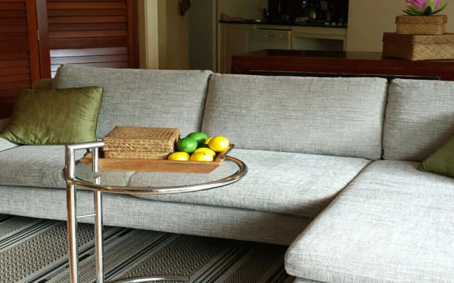 Port Douglas on Macrossan