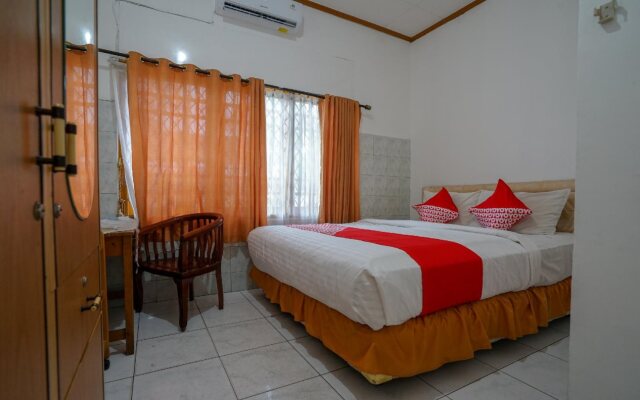 OYO 1216 Hotel Sejati