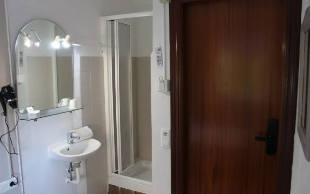 Hostal Virgen del Rocio II