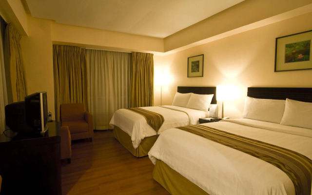 Crown Regency Hotel and Towers