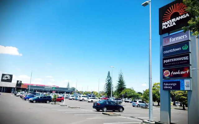 New Smart Home Nearby Plaza