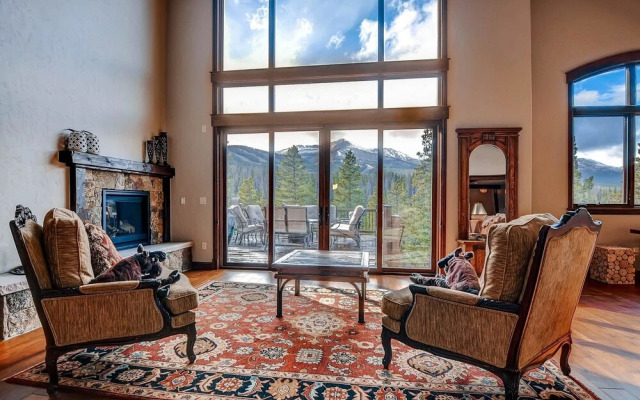 White Cloud Home #487