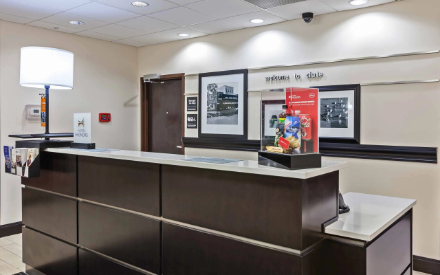 Hampton Inn & Suites Lake Jackson-Clute
