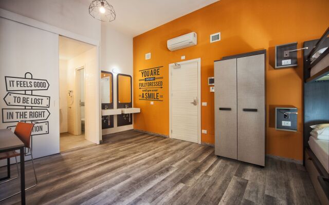 The RomeHello - Hostel