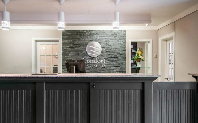 Comfort Inn And Suites