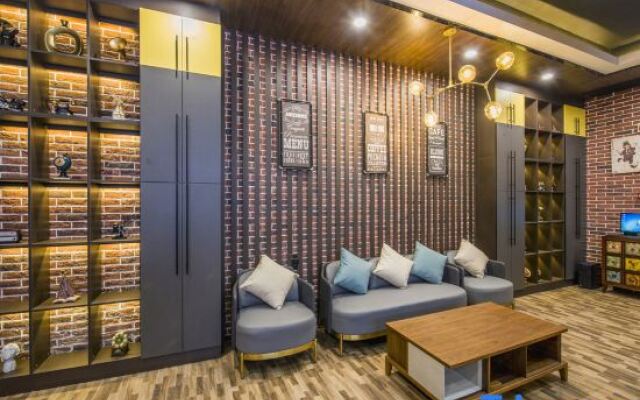 Hemujia Hotel (Jishou Bubu high store)