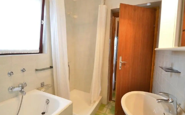 Ruža - Comfortable 2 Bedrooms Apartment - A1