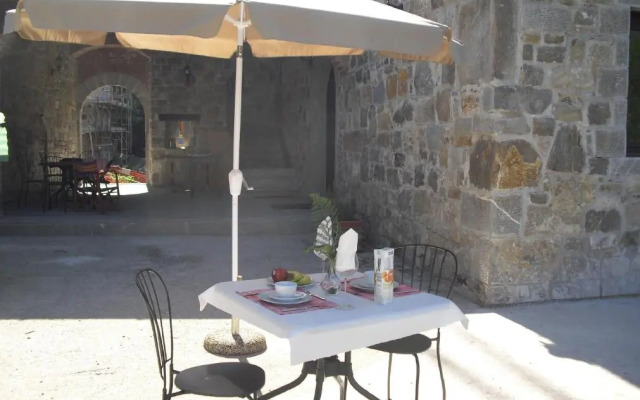 Castello di Ahrensperg