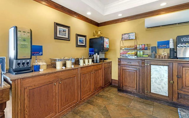 Best Western White House Inn